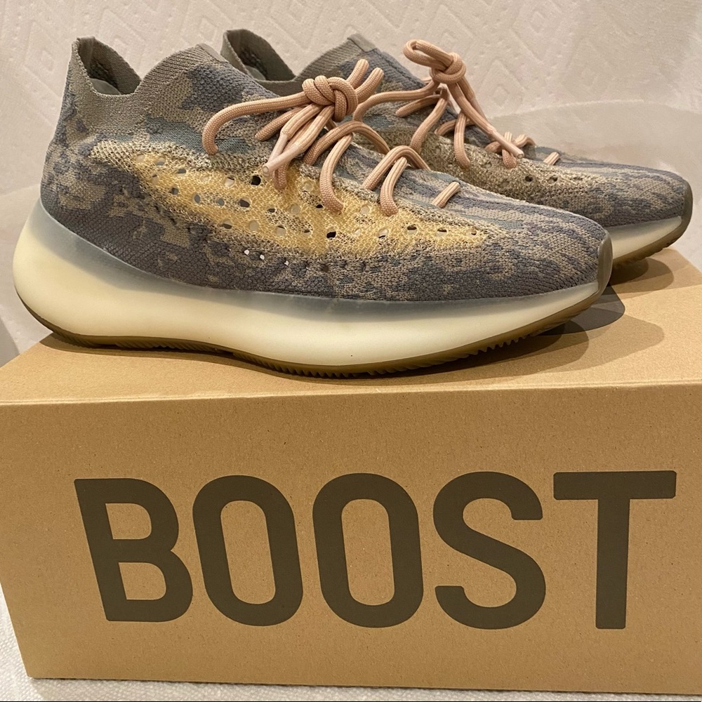 ☀️Summer Sale!!⛱️ 🎉HOST PICK 🎉 adidas Yeezy Boost 380 Mist Size: 9.5